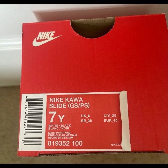 NIKE “squeeze me” slides - Picture 4 of 4